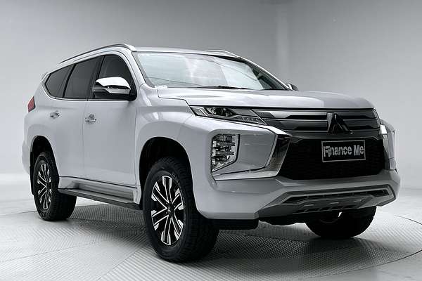 2024 Mitsubishi Pajero Sport GLS QF thumb-0