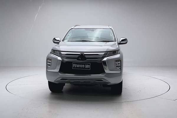 2024 Mitsubishi Pajero Sport GLS QF thumb-2