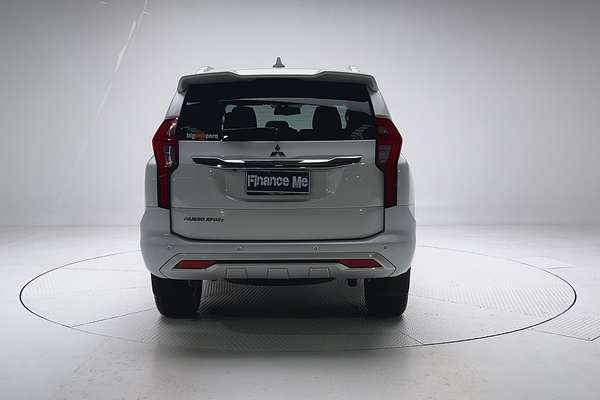 2024 Mitsubishi Pajero Sport GLS QF thumb-6