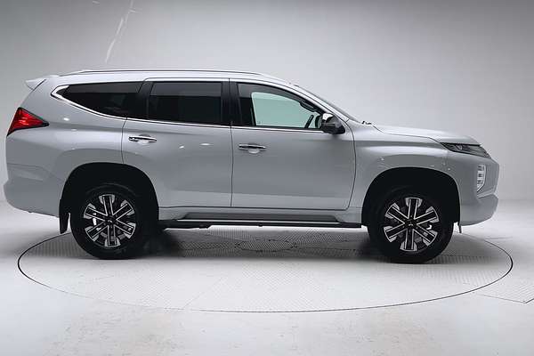 2024 Mitsubishi Pajero Sport GLS QF thumb-8