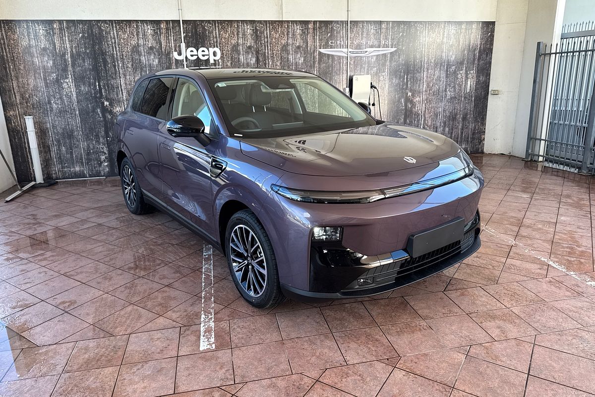 2026 Leapmotor B10 Design LR A12
