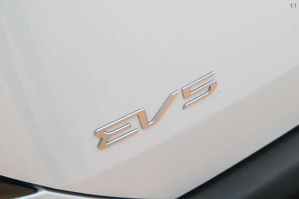 2026 Kia EV5 Air Standard Range OVc thumb-10
