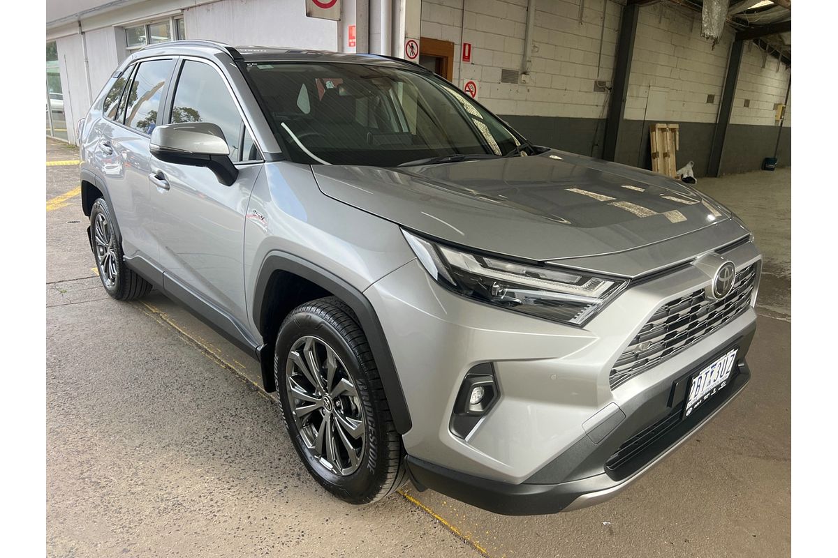 2024 Toyota RAV4 GXL AXAH52R