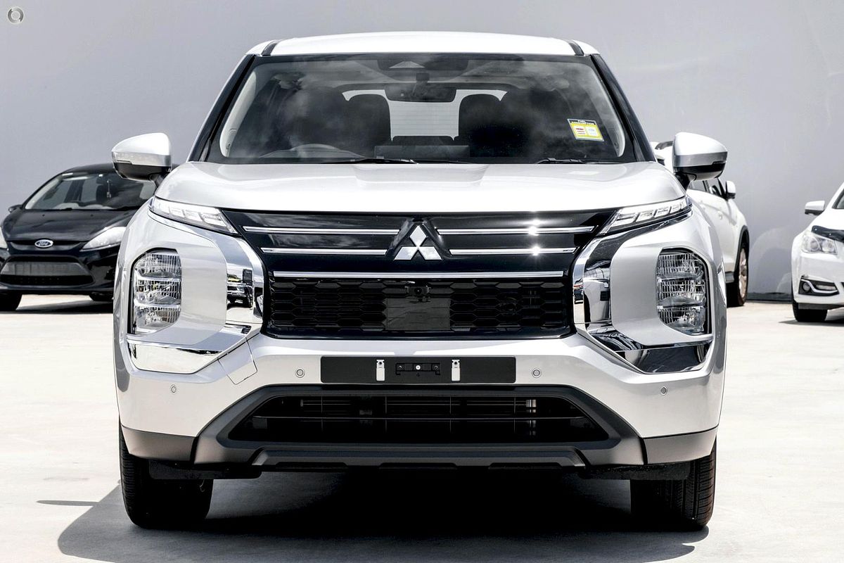 2026 Mitsubishi Outlander ES ZM