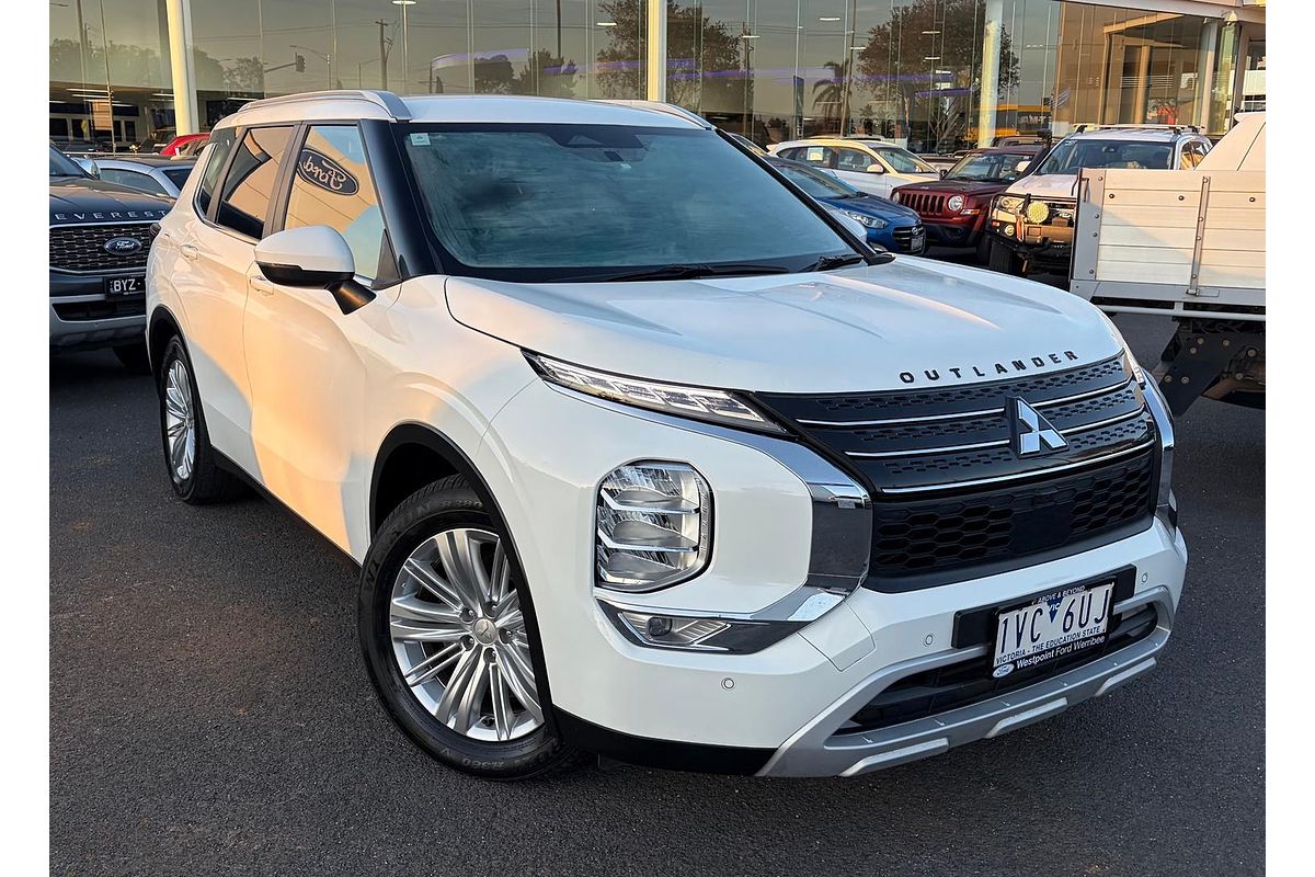 2022 Mitsubishi Outlander LS ZM