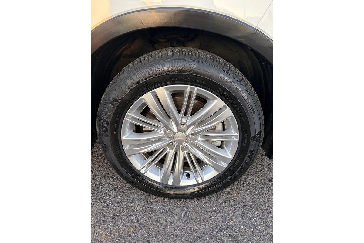 2022 Mitsubishi Outlander LS ZM