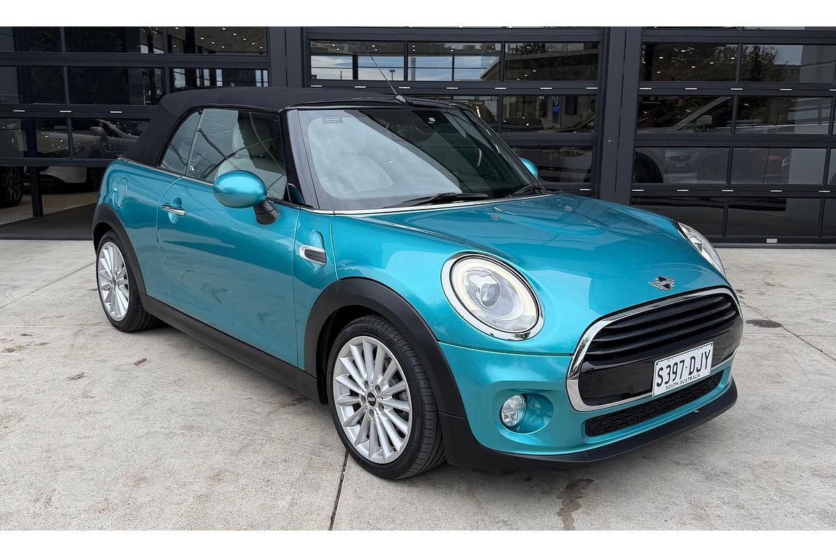 2016 MINI Convertible Cooper F57