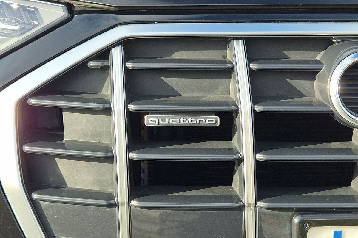 2021 Audi Q5 40 TDI FY