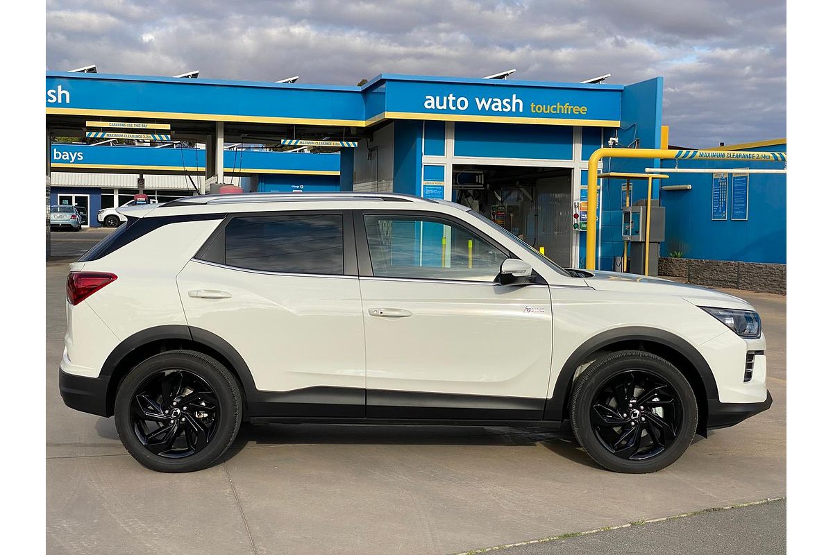 2024 KGM Korando Ultimate LTD C300