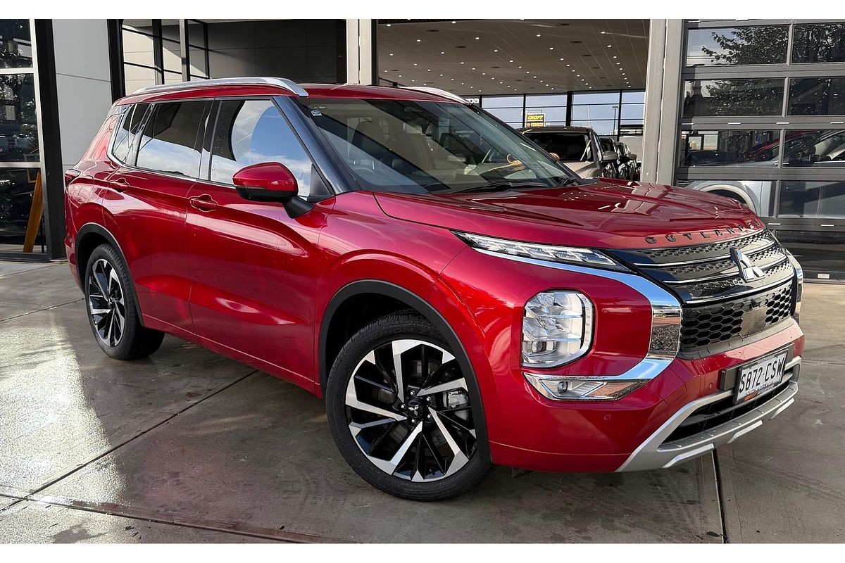 2022 Mitsubishi Outlander Exceed ZM
