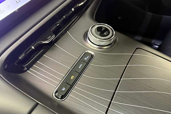 2026 Geely Starray EM-i Inspire Extended Range P145 thumb-12