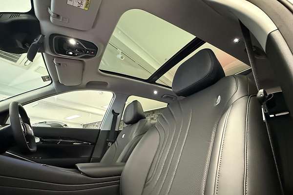 2026 Geely Starray EM-i Inspire Extended Range P145 thumb-14