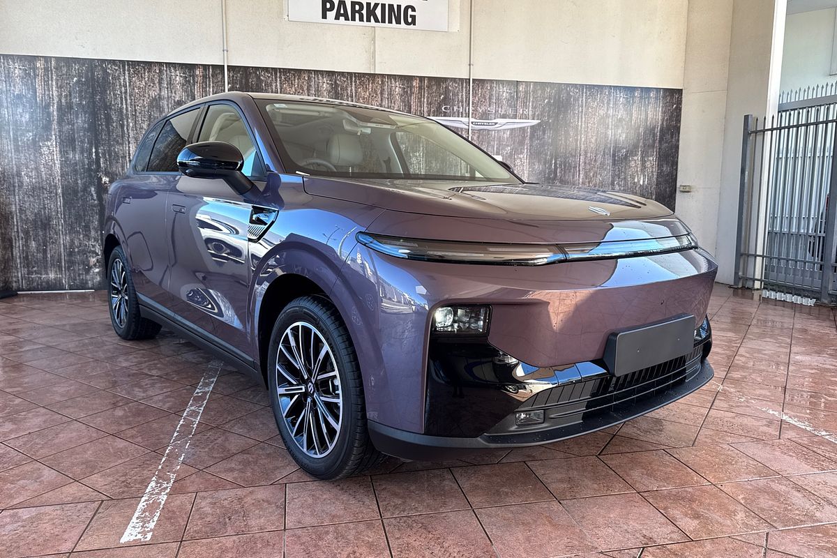 2026 Leapmotor B10 Design LR A12