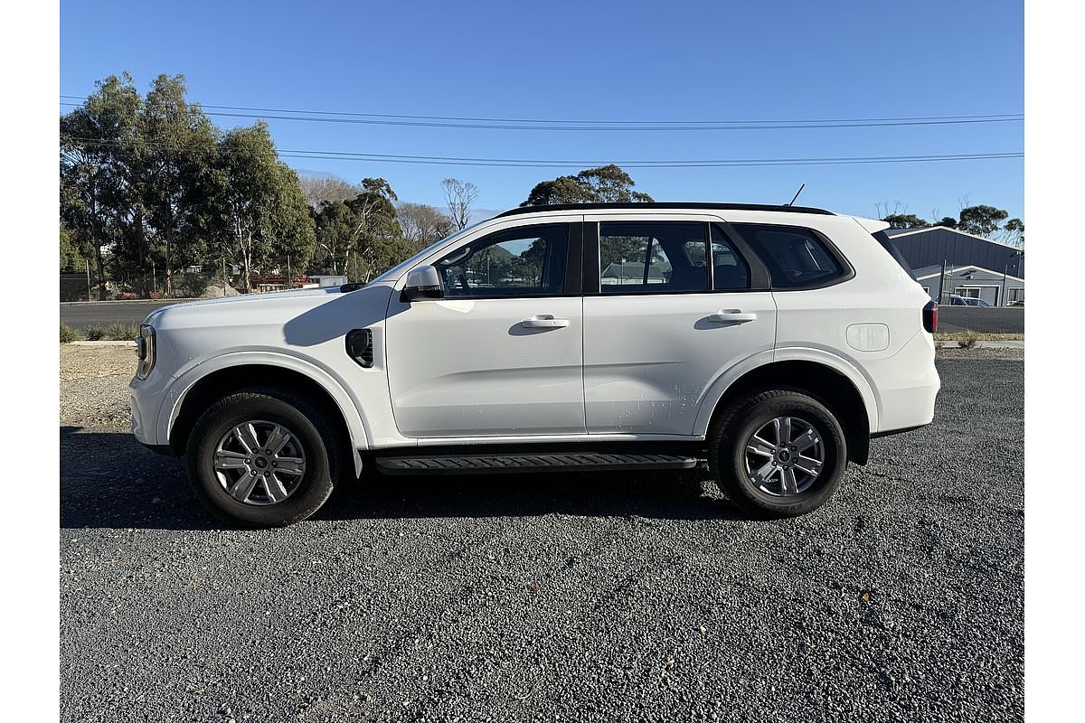 2025 Ford Everest Ambiente 2.0L