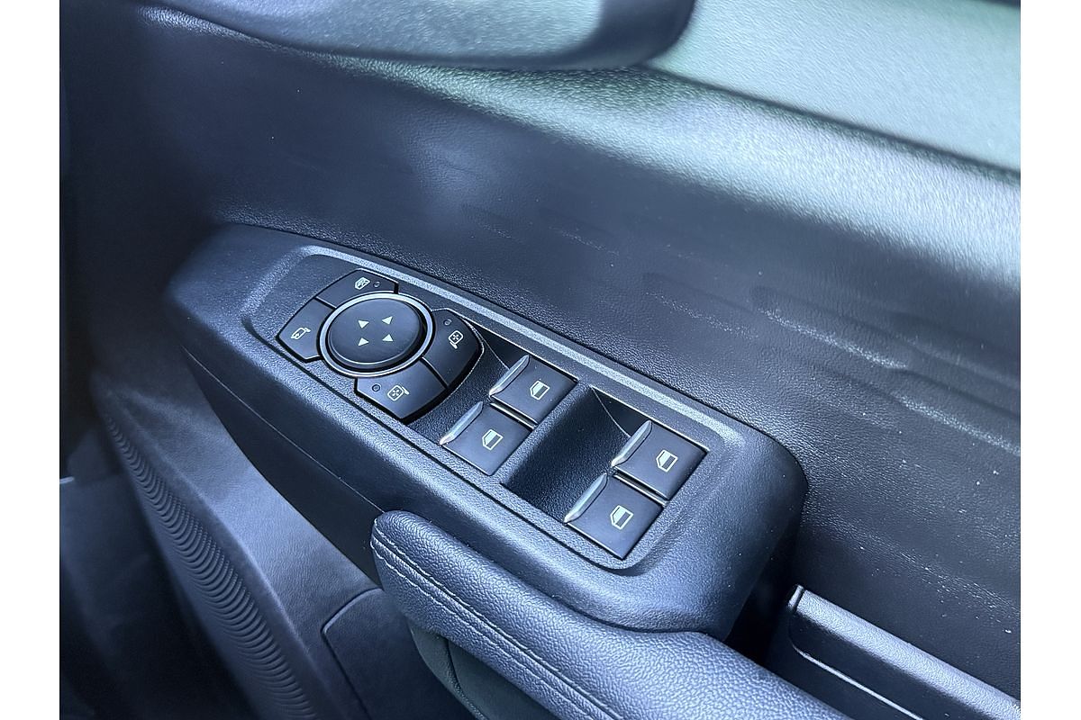 2025 Ford Everest Ambiente 2.0L
