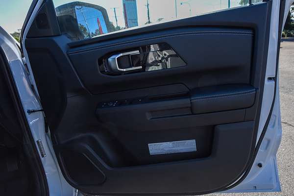 2025 Mitsubishi Triton GLS MV 4X4 thumb-15