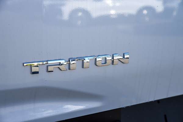 2025 Mitsubishi Triton GLS MV 4X4 thumb-19