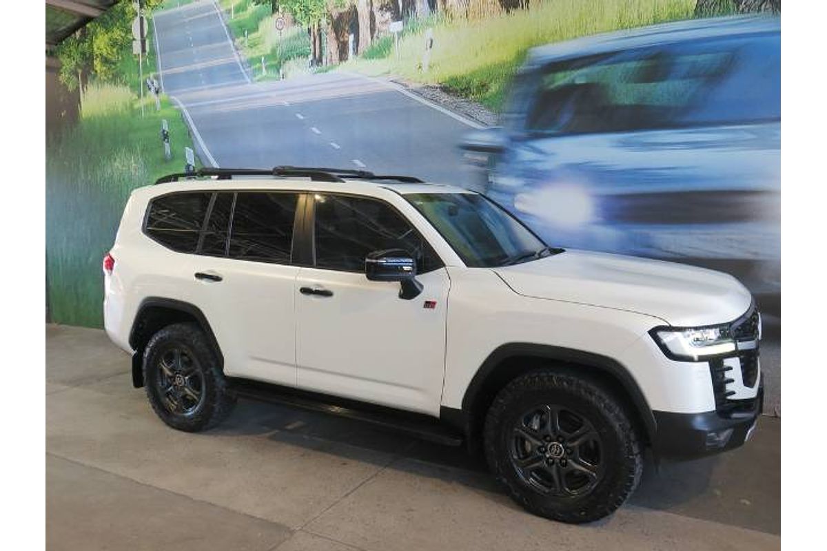 2023 Toyota Landcruiser GR Sport FJA300R