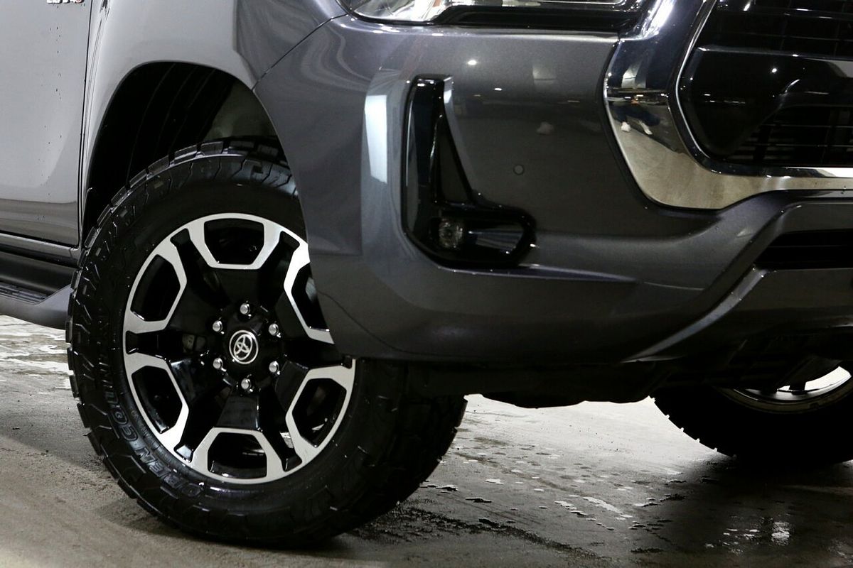 2023 Toyota Hilux SR5 GUN126R 4X4