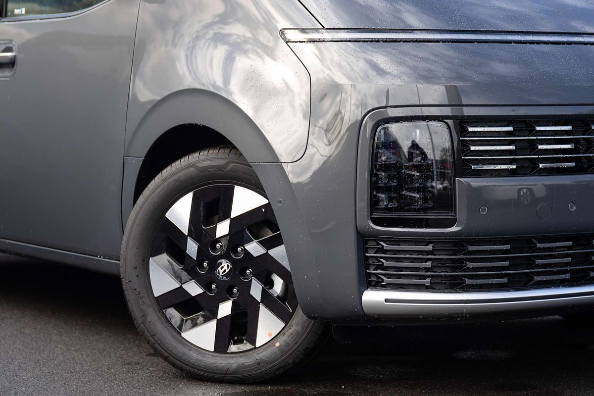 2026 Hyundai STARIA Lounge US4.V4