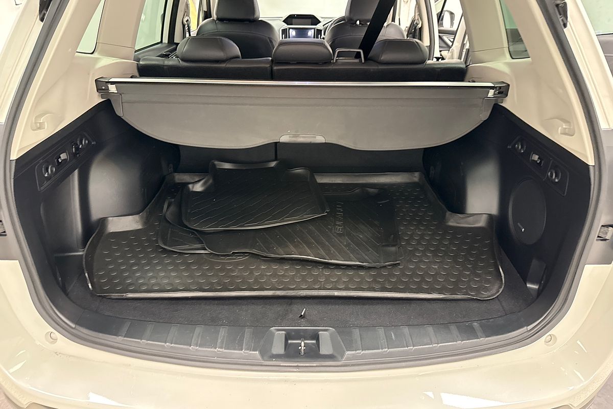 2022 Subaru Forester 2.5i-S S5