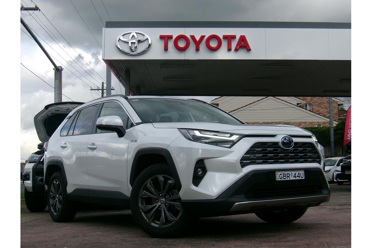 2024 Toyota RAV4 GXL AXAH52R
