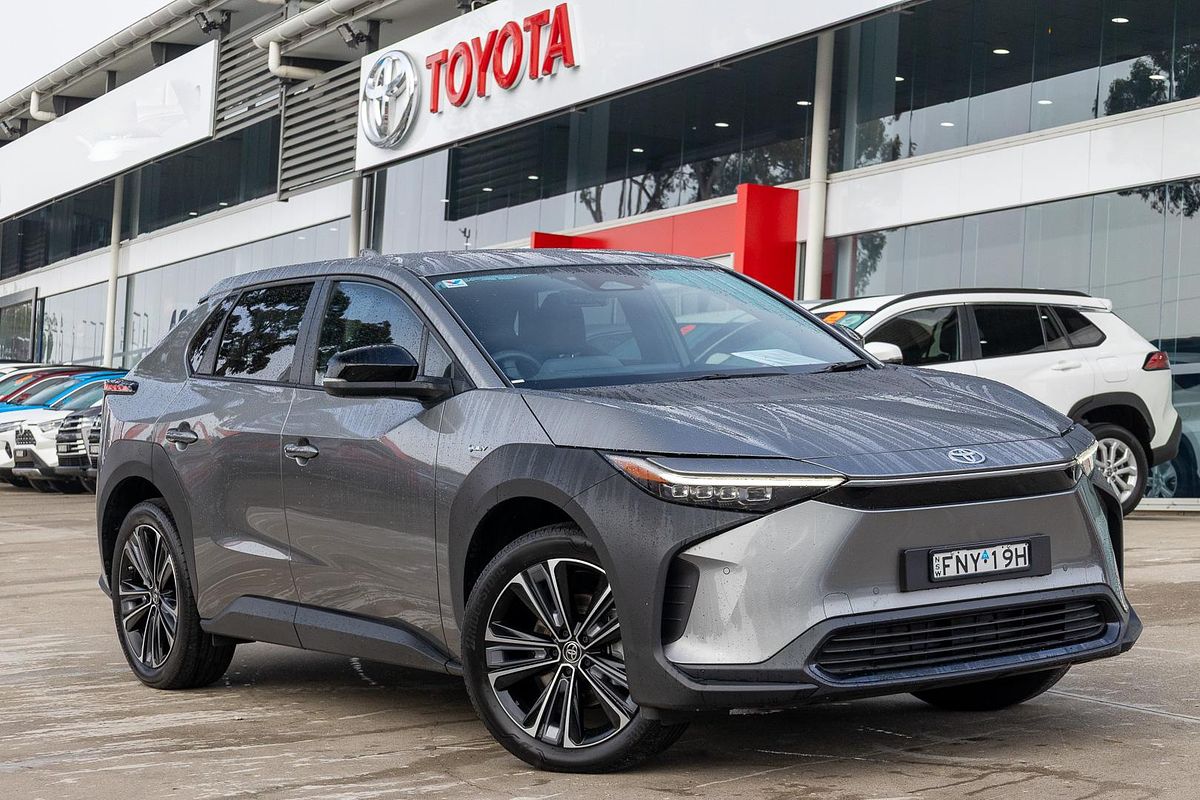 2024 Toyota bZ4X XEAM10R
