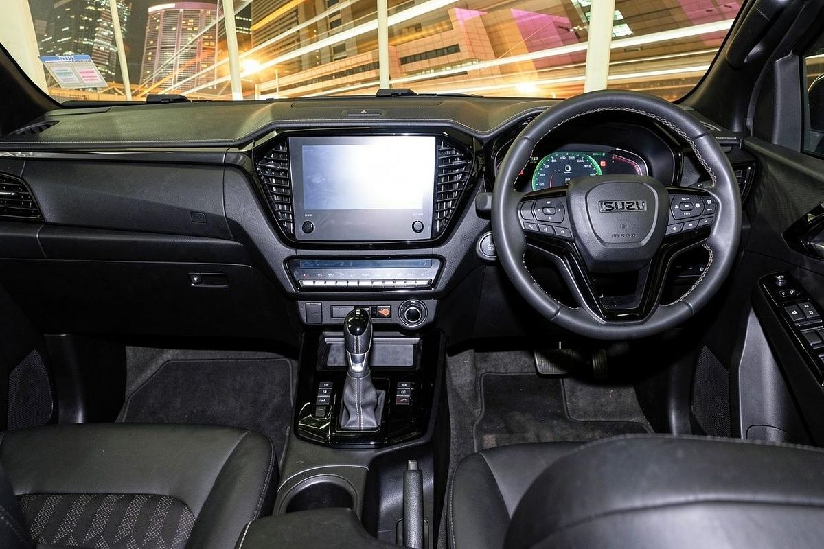 2026 Isuzu D-MAX BLADE 4X4 image 16
