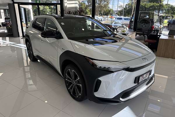 2023 Toyota bZ4X YEAM15R