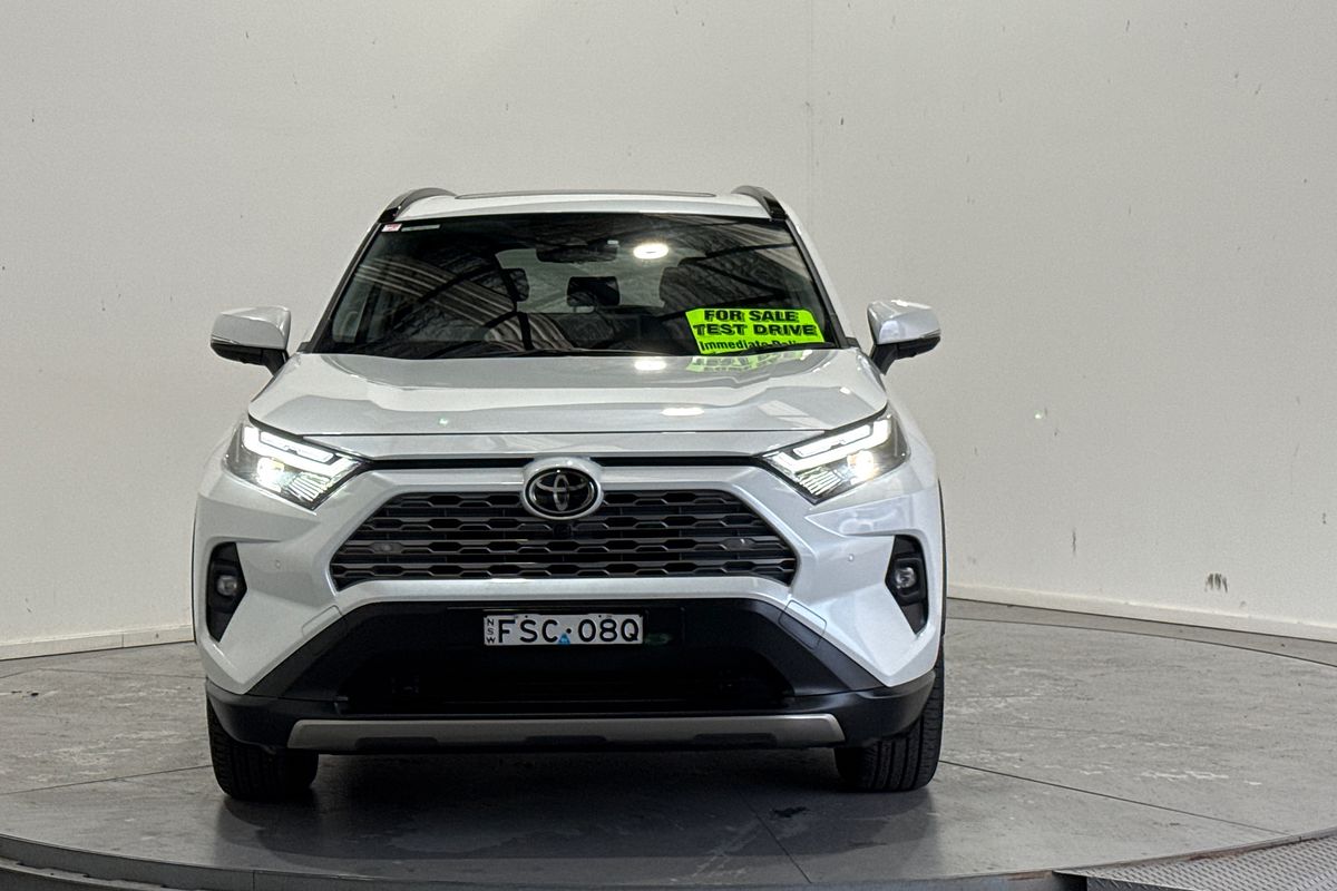 2025 Toyota RAV4 Cruiser AXAH52R
