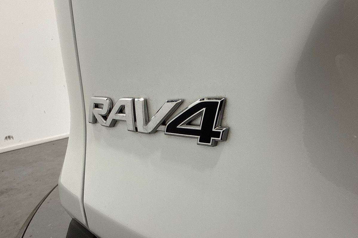 2025 Toyota RAV4 Cruiser AXAH52R