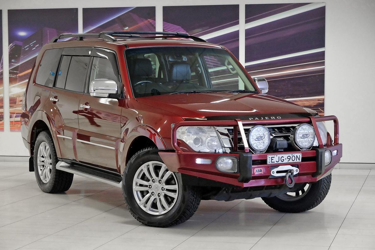 2020 Mitsubishi Pajero Exceed NX
