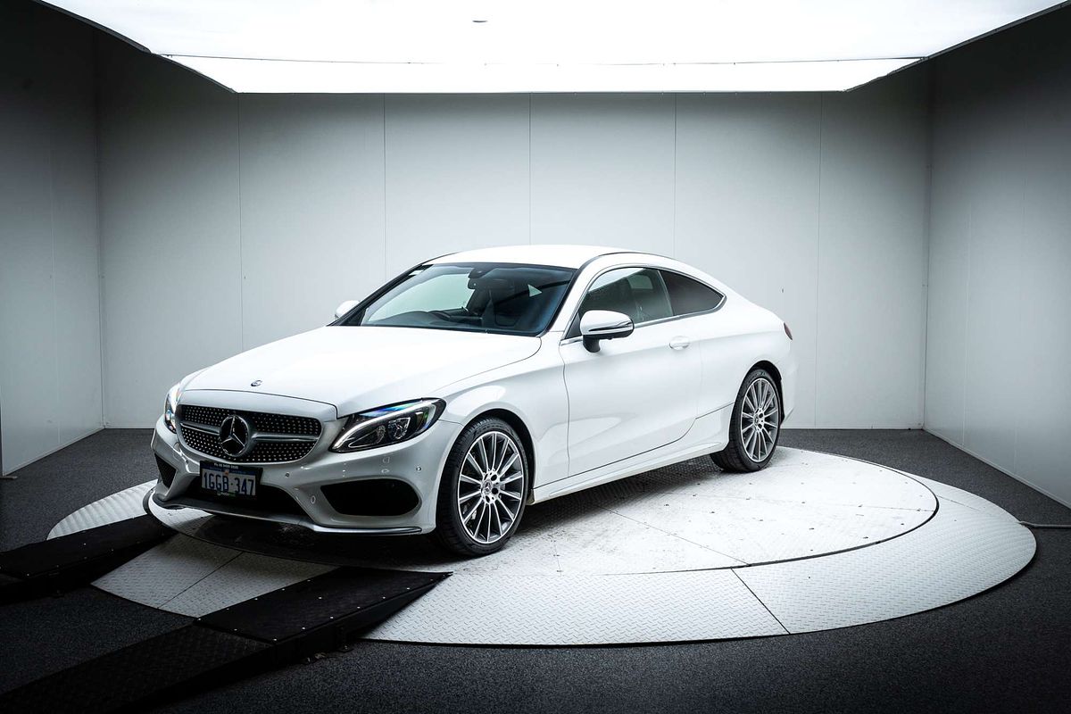 2017 Mercedes-Benz C-Class C200 C205