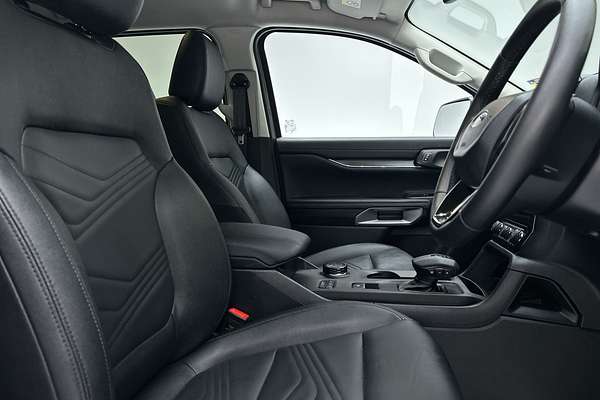 2025 Ford Everest Trend 2.0L thumb-12