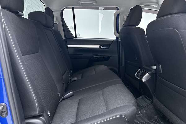 2022 Toyota Hilux SR5 GUN126R 4X4 thumb-11