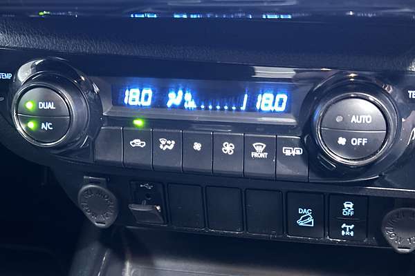 2022 Toyota Hilux SR5 GUN126R 4X4 thumb-17