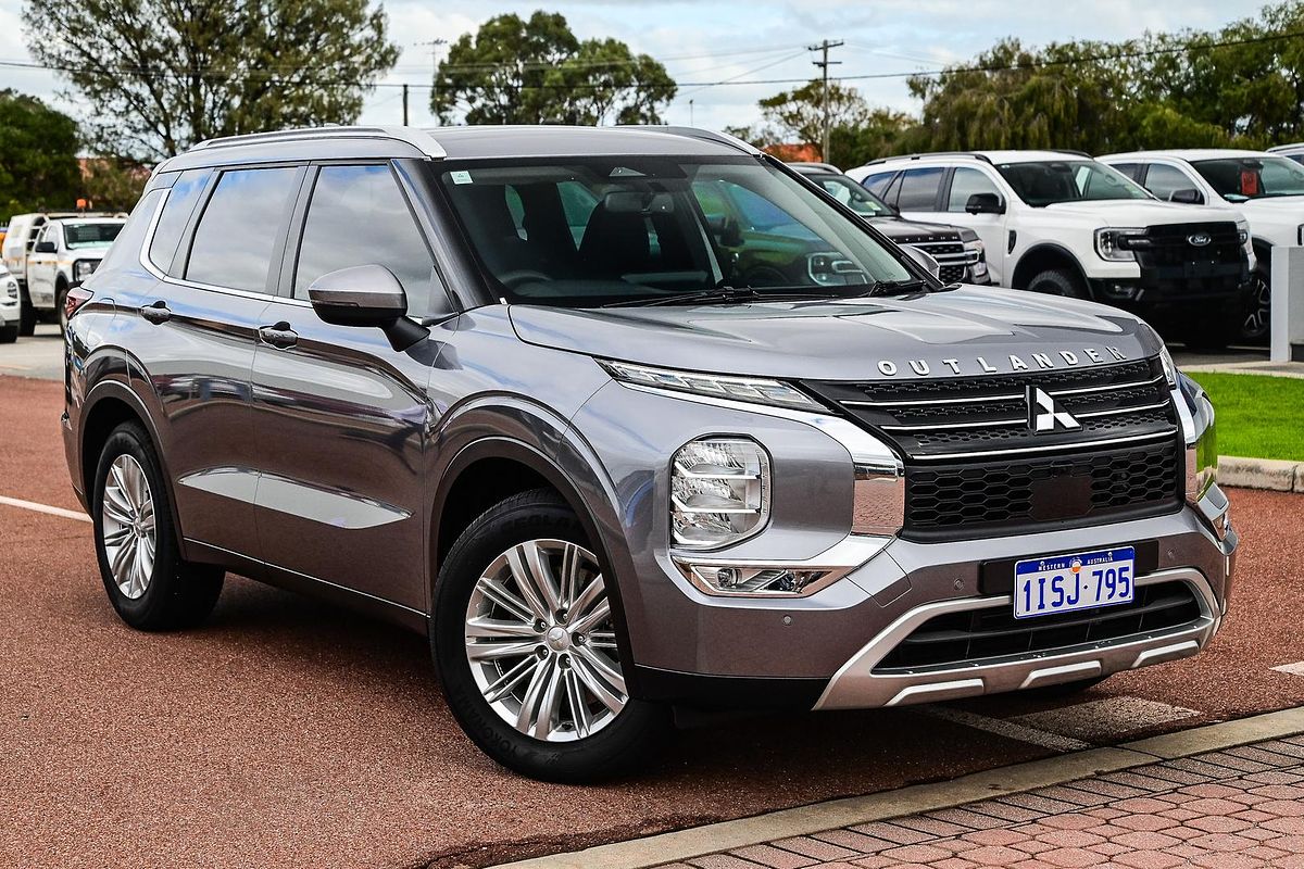 2023 Mitsubishi Outlander LS ZM