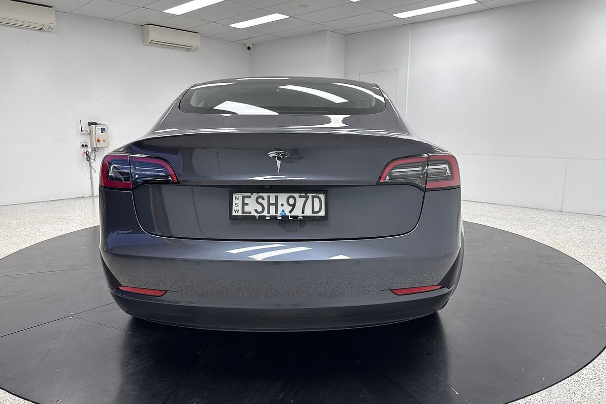 2022 Tesla Model 3 Rear-Wheel Drive