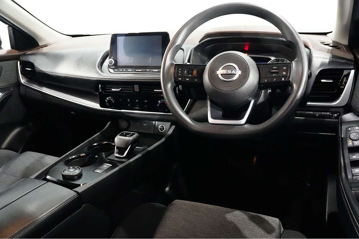 2023 Nissan X-TRAIL ST T33