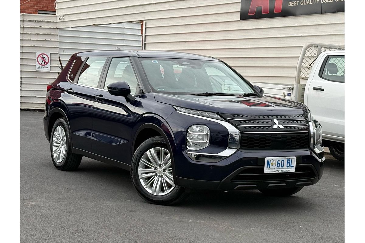 2023 Mitsubishi Outlander ES ZM