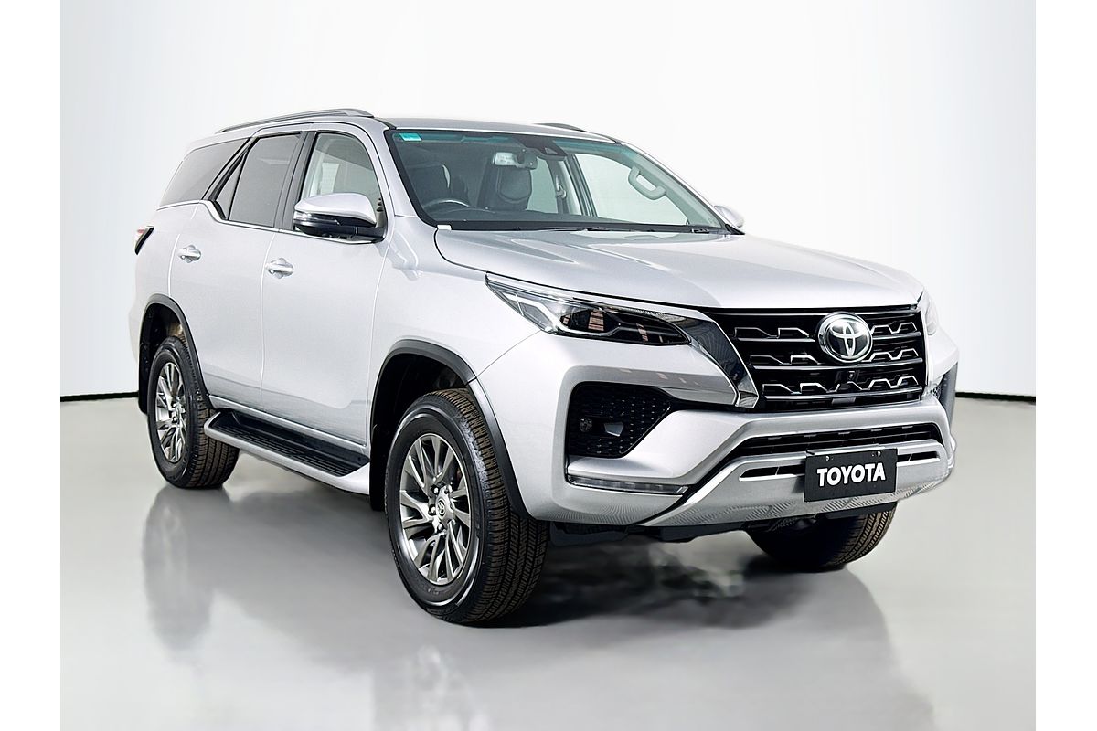 2025 Toyota Fortuner Crusade GUN156R