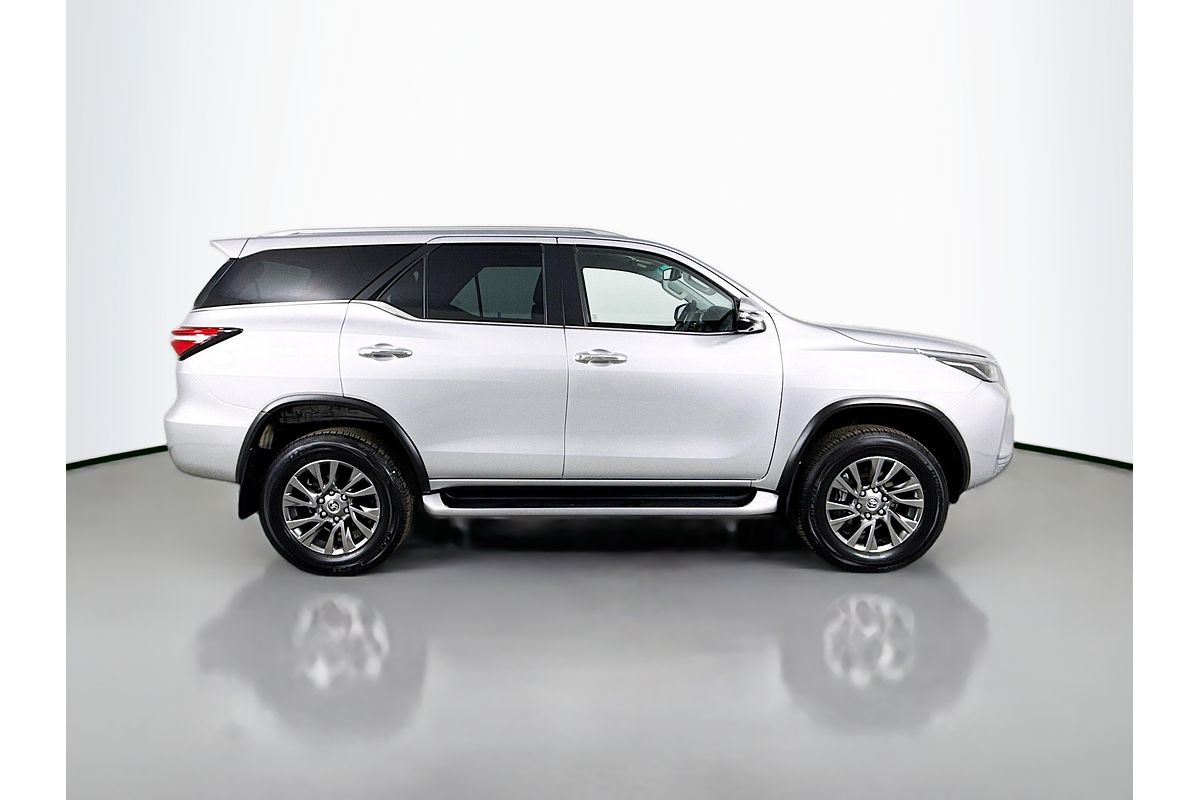 2025 Toyota Fortuner Crusade GUN156R
