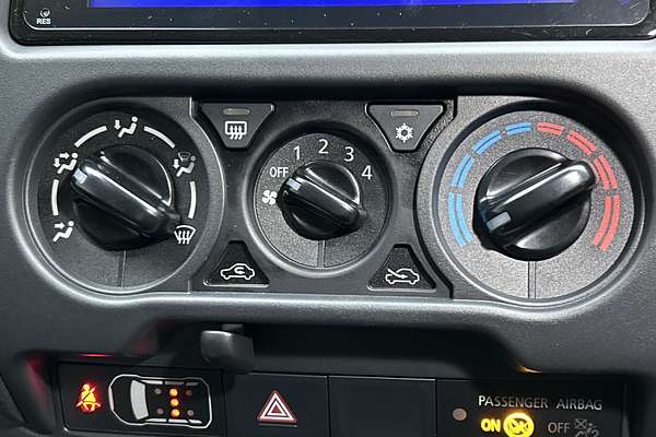 2023 Mitsubishi Triton GLX MR 4X4 thumb-15