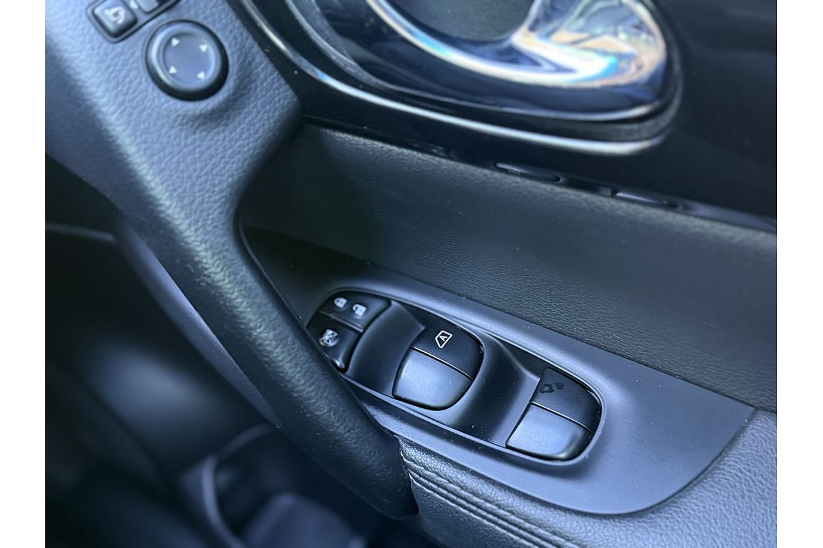 2015 Nissan QASHQAI Ti J11