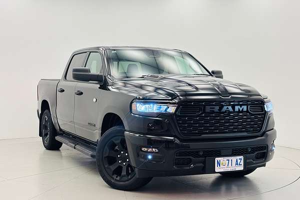2026 RAM 1500 Express Black Edition Hurricane SO DT 4X4 SWB