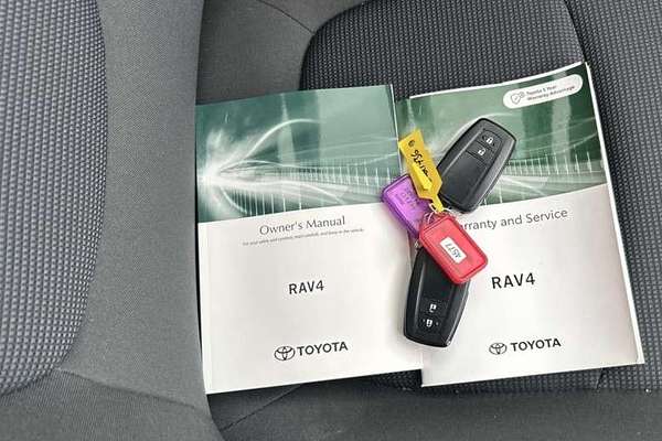 2022 Toyota RAV4 GX AXAH54R thumb-14