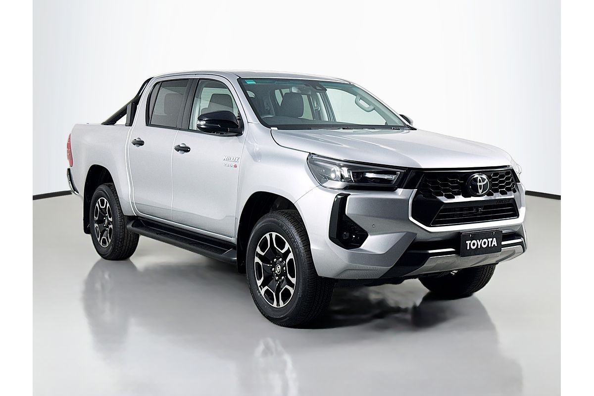 2025 Toyota Hilux SR5 48V GUN126R 4X4