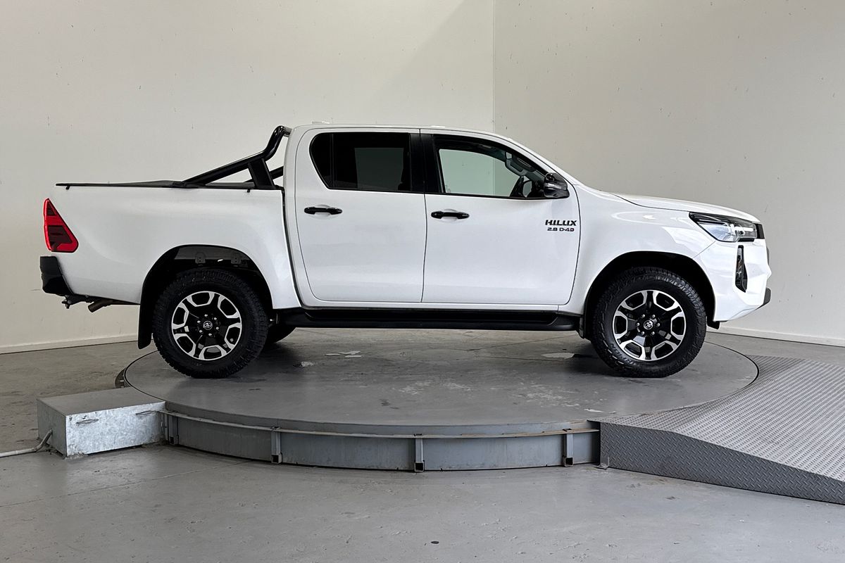 2023 Toyota Hilux SR5 GUN126R 4X4