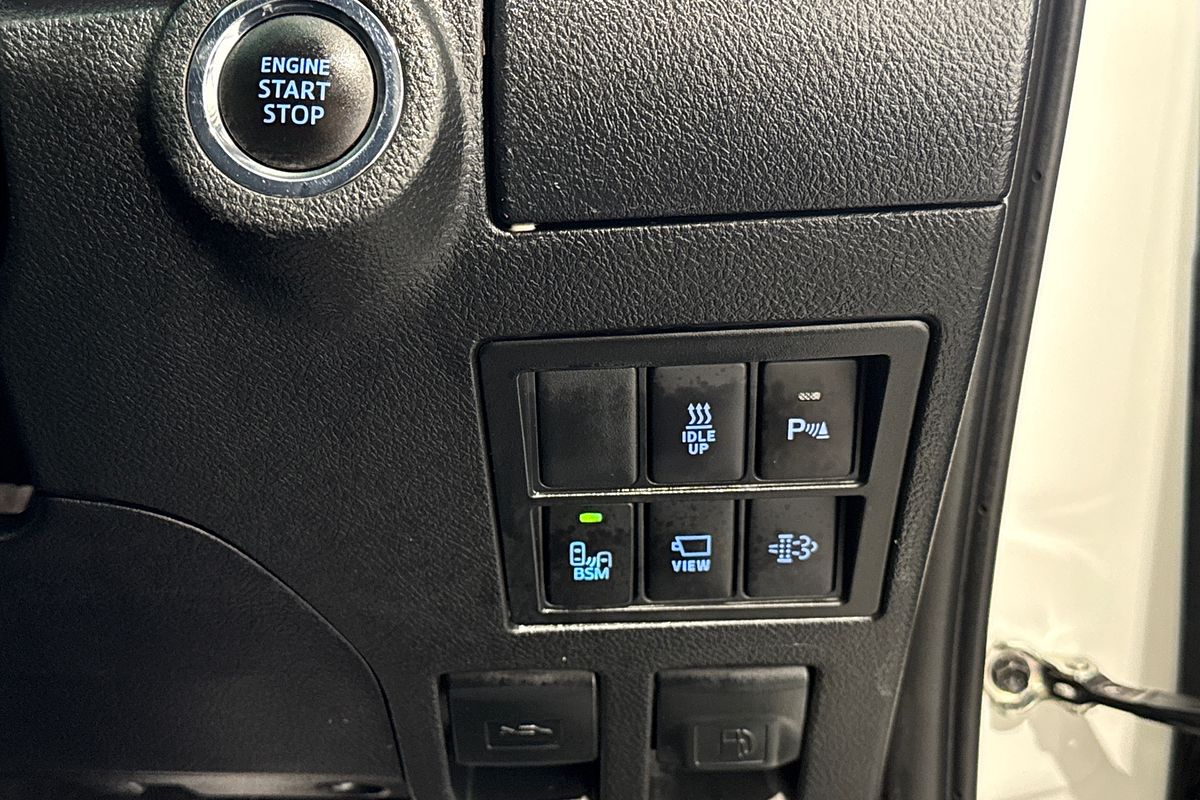 2023 Toyota Hilux SR5 GUN126R 4X4