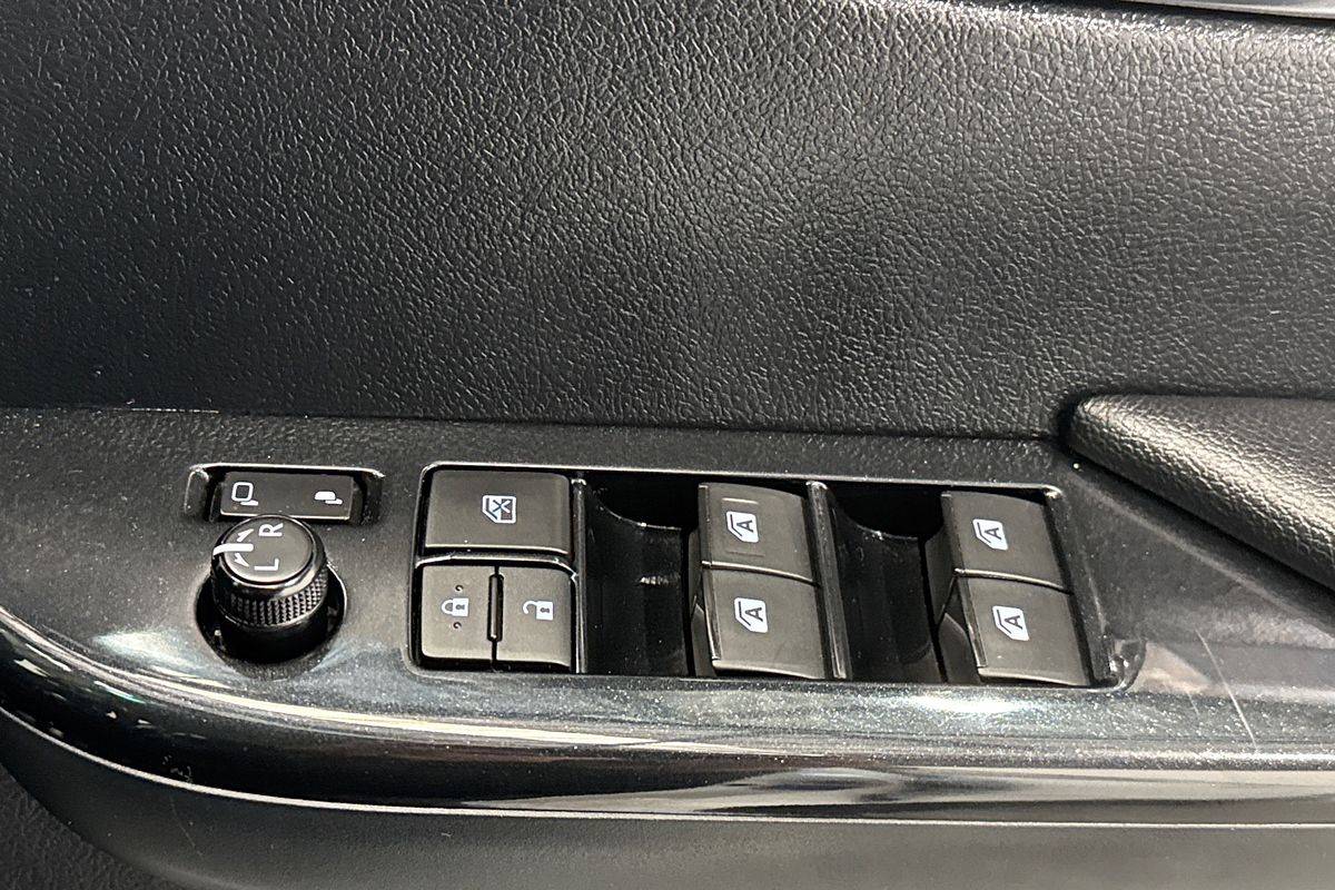 2023 Toyota Hilux SR5 GUN126R 4X4